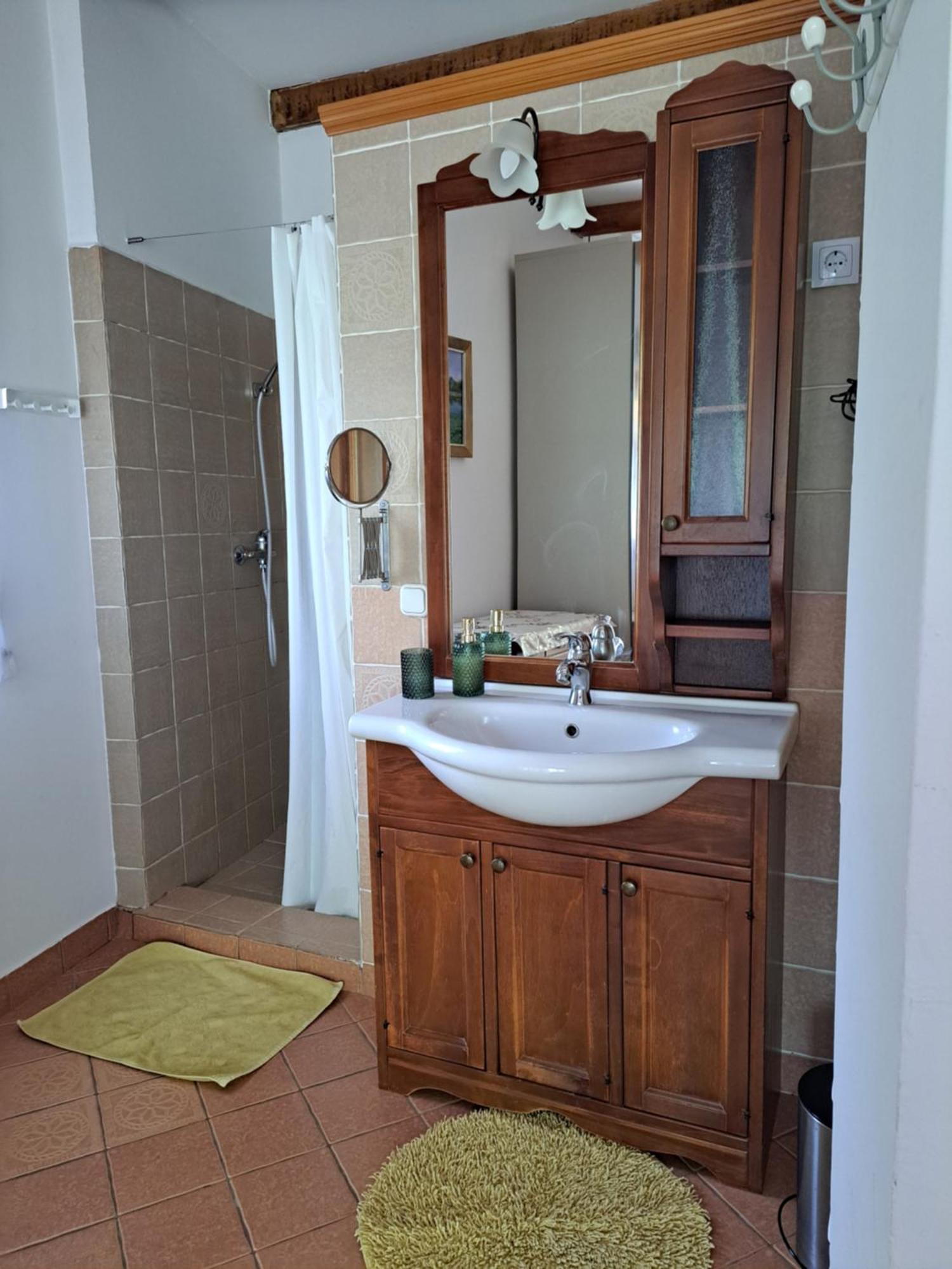Mediterran Apartman Pécs Exterior foto
