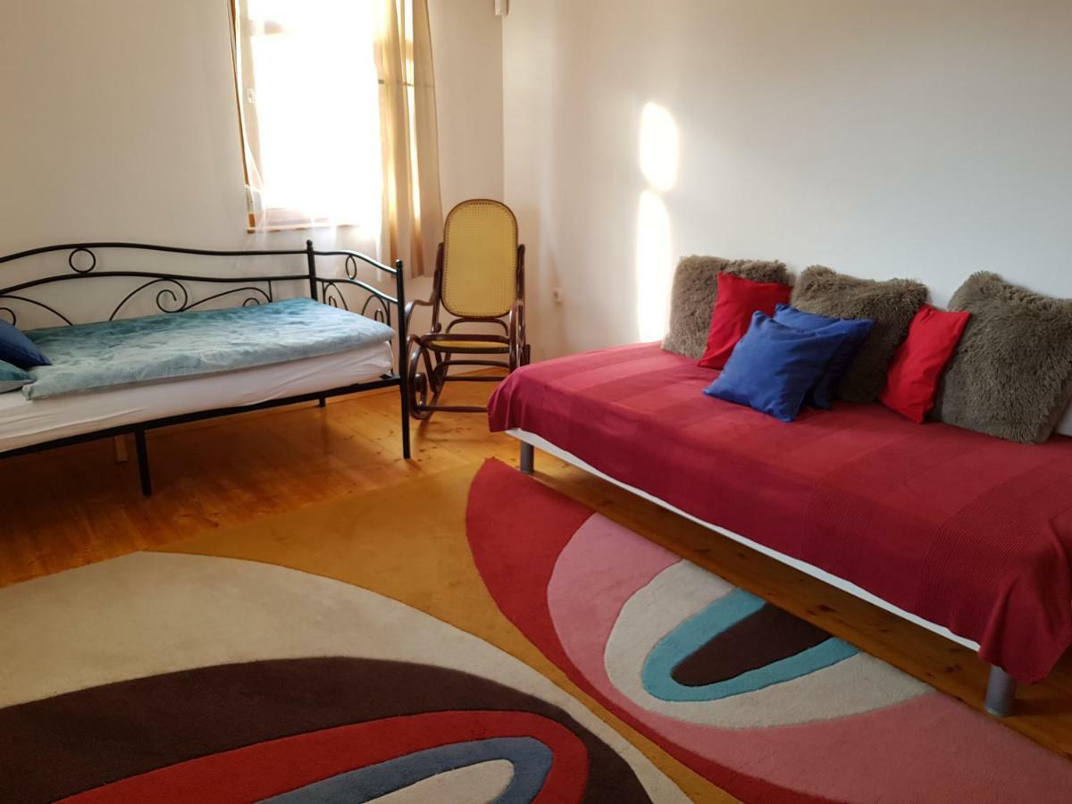 Mediterran Apartman Pécs Exterior foto